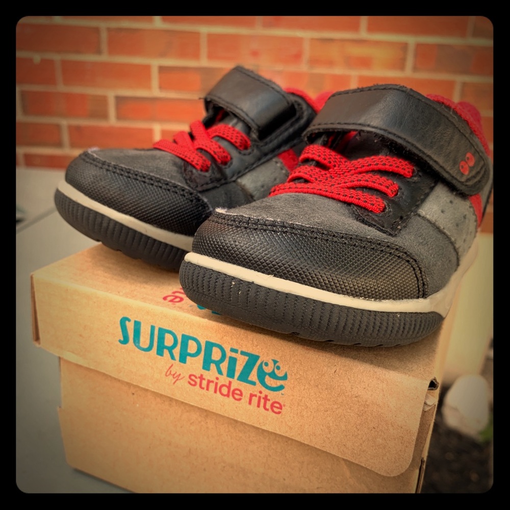 Stride Rite Surprize Toddler Boys Shoes - Velcro
